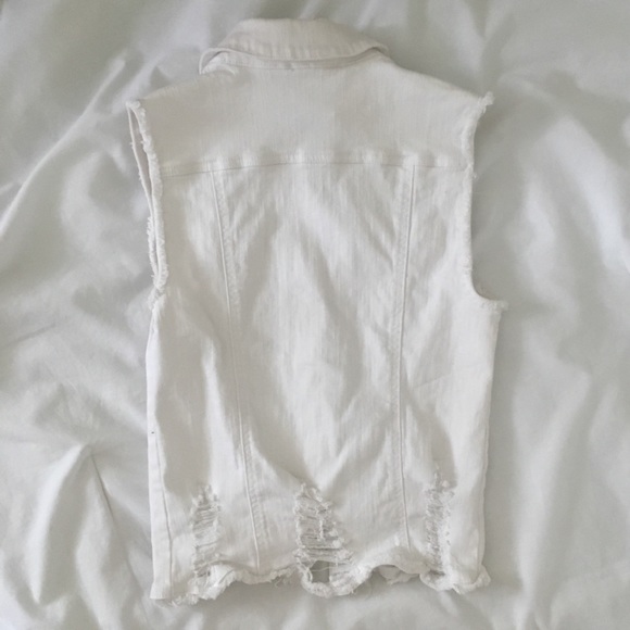 Distressed denim vest - Picture 2 of 2